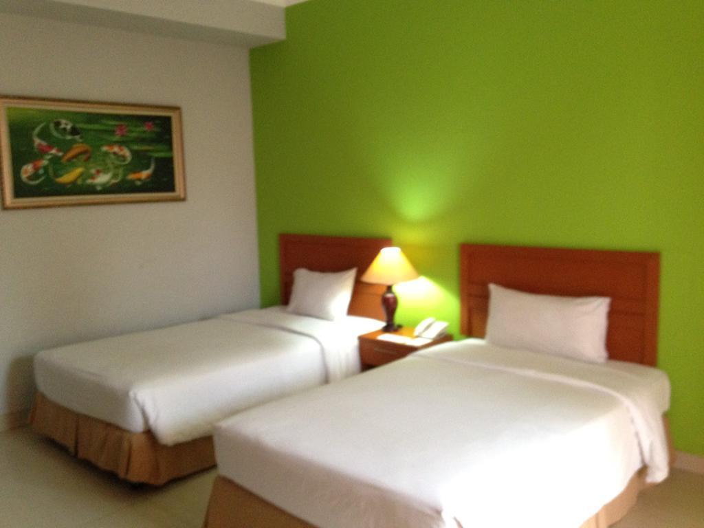 Town House Bukit Damai Indah Hotel Balikpapan  Exterior photo