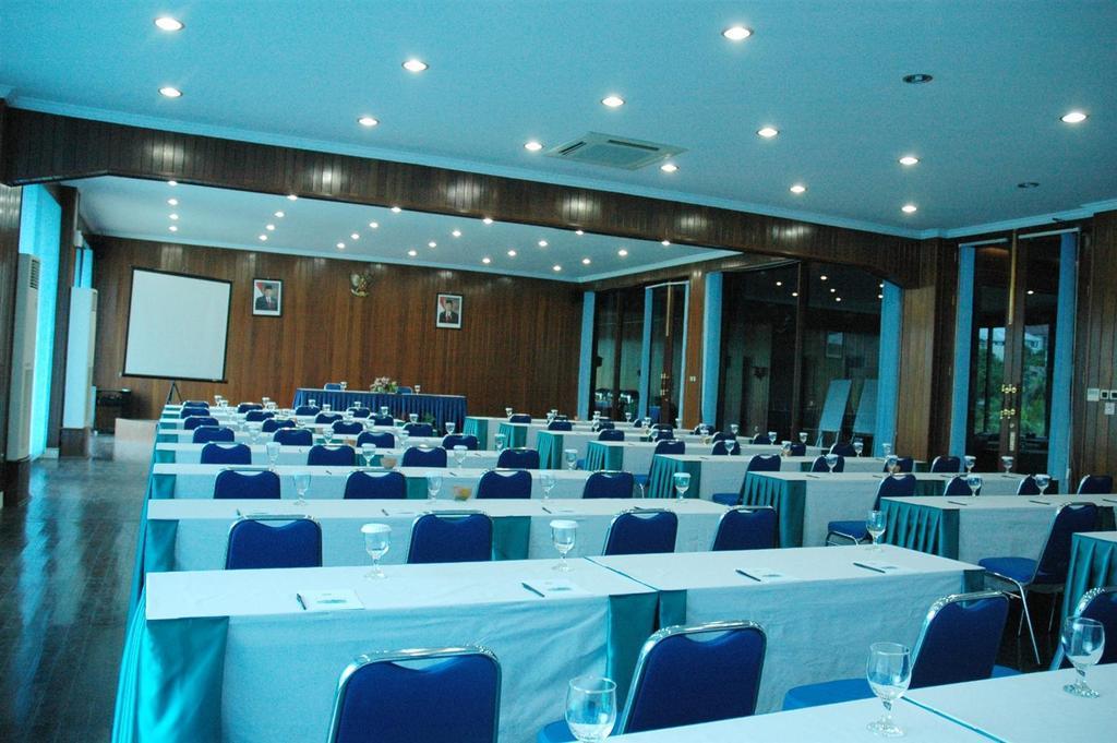 Town House Bukit Damai Indah Hotel Balikpapan  Exterior photo