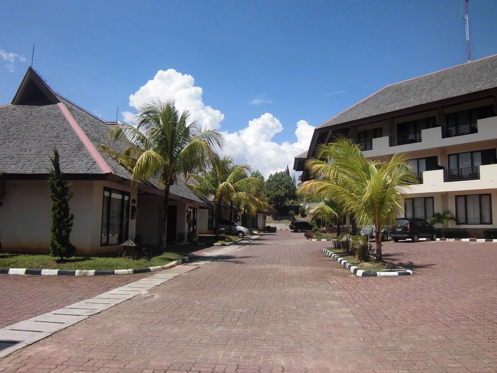 Town House Bukit Damai Indah Hotel Balikpapan  Exterior photo
