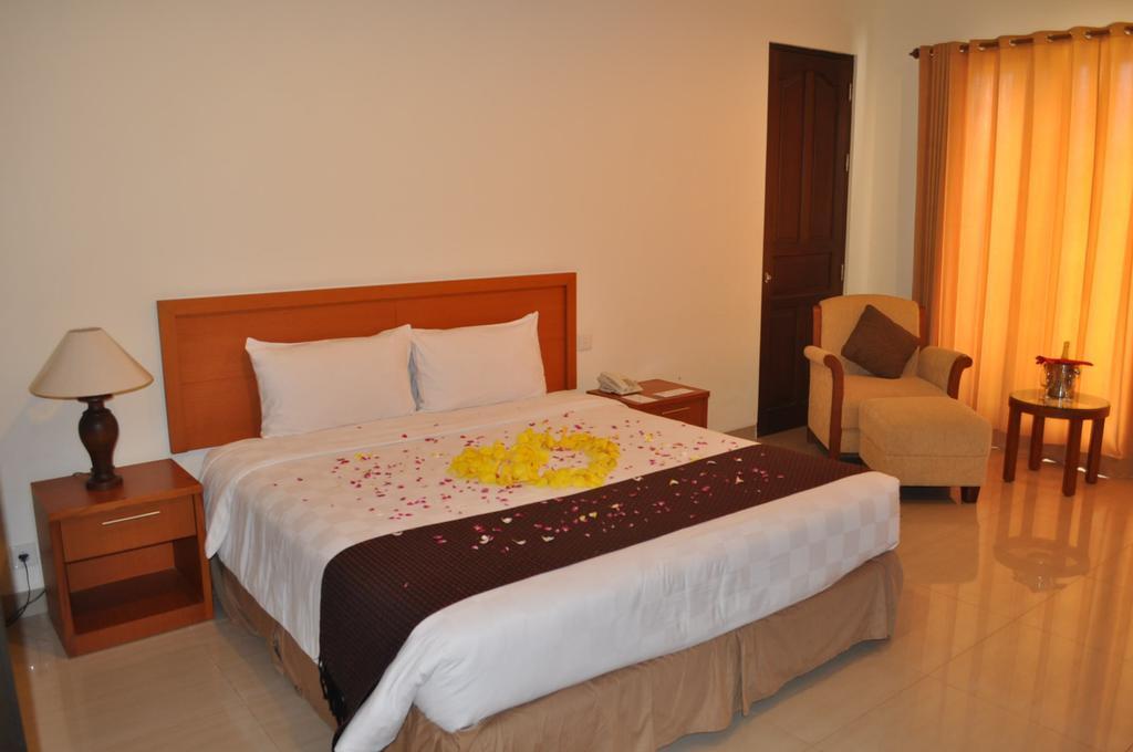 Town House Bukit Damai Indah Hotel Balikpapan  Exterior photo